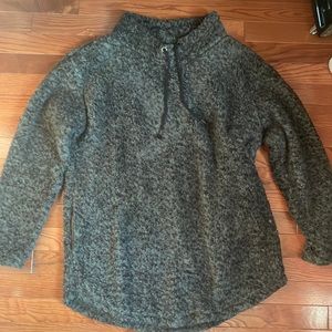 Fuzzy pullover
